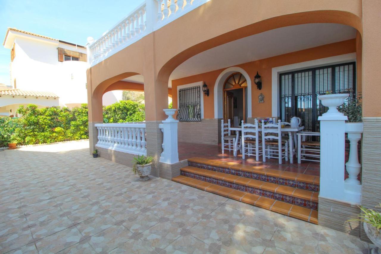 Great Villa, Sea Views, 20 Secs Walk To The Beach, Bbq, 9 People, 5 Mins Car From Alicante City Center, Sailing Club 3 Mins Walk Kültér fotó