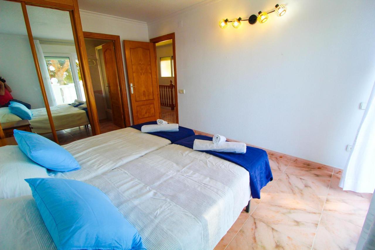 Great Villa, Sea Views, 20 Secs Walk To The Beach, Bbq, 9 People, 5 Mins Car From Alicante City Center, Sailing Club 3 Mins Walk Kültér fotó