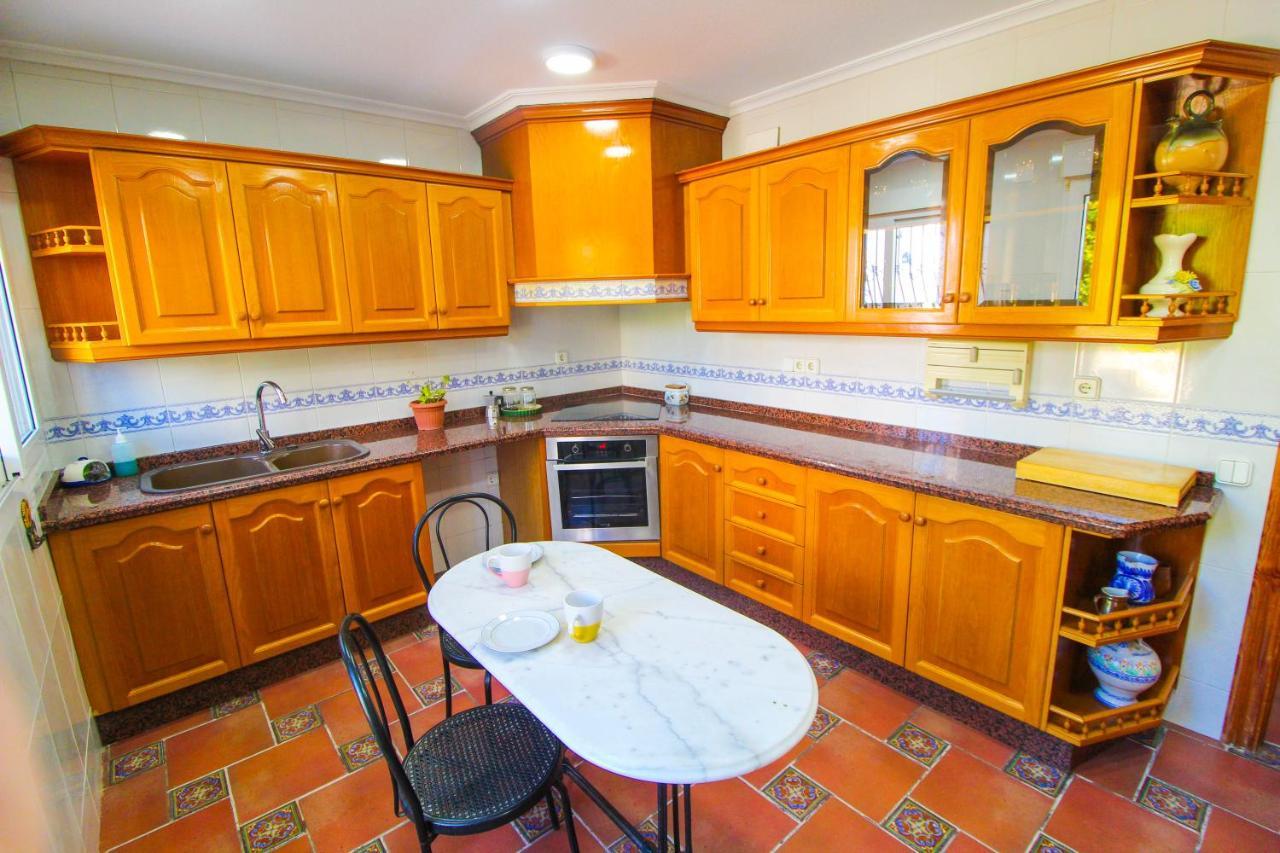 Great Villa, Sea Views, 20 Secs Walk To The Beach, Bbq, 9 People, 5 Mins Car From Alicante City Center, Sailing Club 3 Mins Walk Kültér fotó