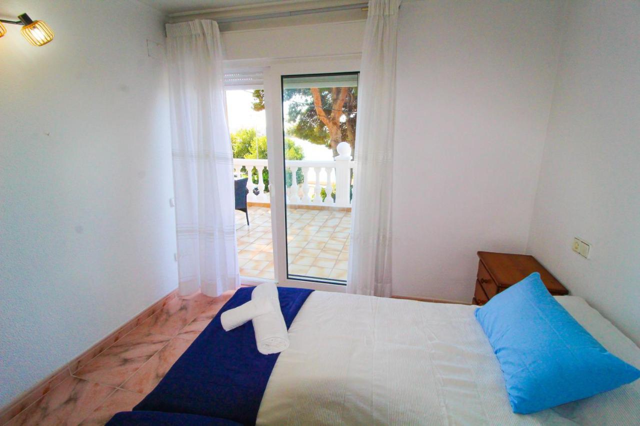 Great Villa, Sea Views, 20 Secs Walk To The Beach, Bbq, 9 People, 5 Mins Car From Alicante City Center, Sailing Club 3 Mins Walk Kültér fotó